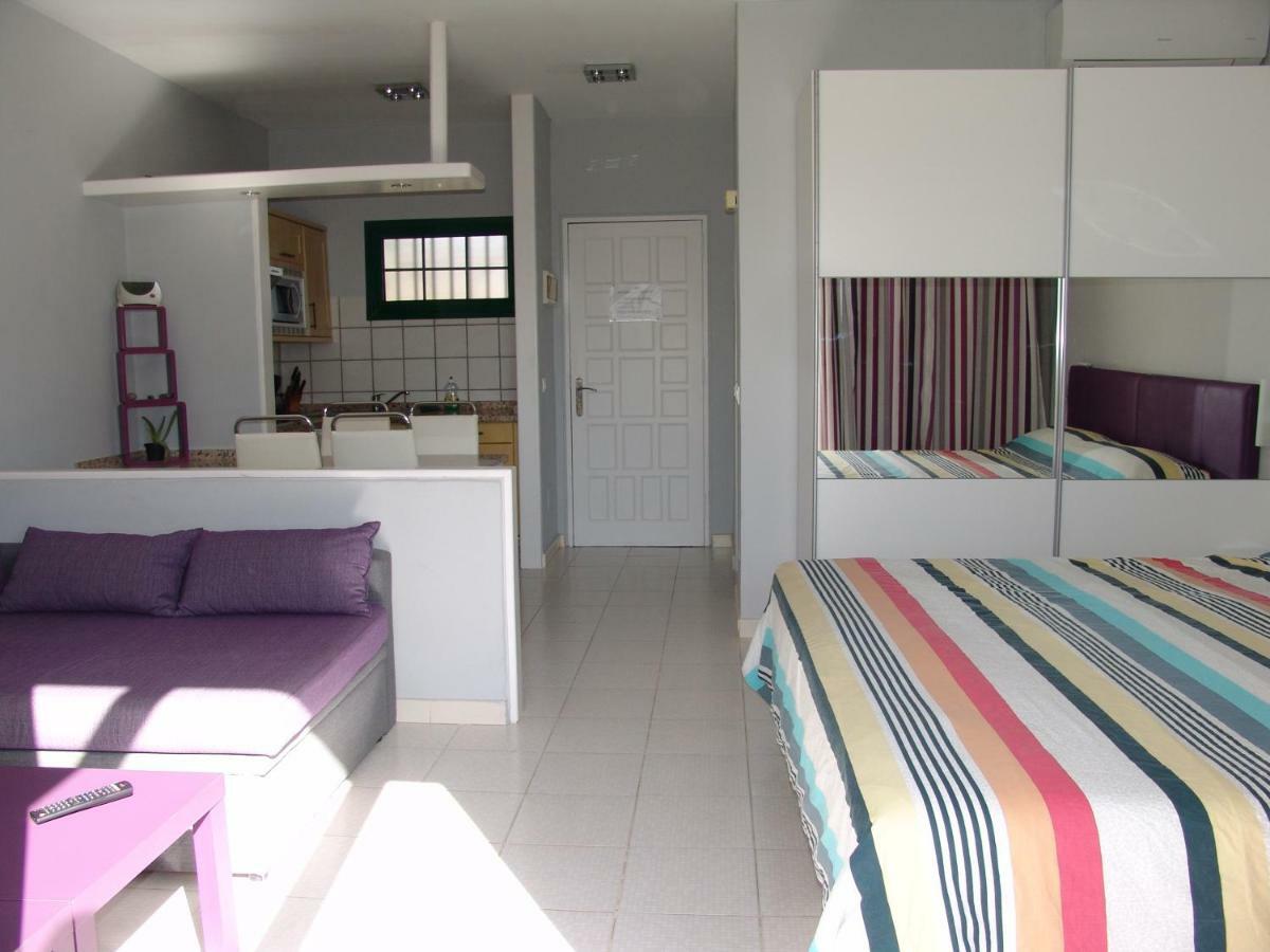 Moderno Apartamento Con Vistas Al Mar Playa Del Aguila  Exterior photo